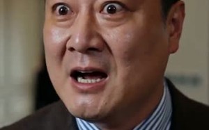 《觉醒之后，女配她掀翻剧本》（49集）热门短剧在线追不停