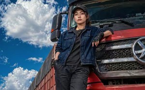 《一路向阳：重卡女司机的底线坚守》（33集）短剧免费全集尽情观赏