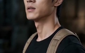 《别惹我我上头有人》（77集）热门短剧全集免费观看