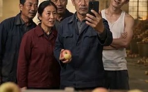 《返乡卖苹果，我靠直播逆袭成果王》（59集）免费短剧全集看不停