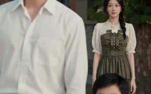 《弹幕娇妻逆袭记》（52集）在线看短剧爽翻全集