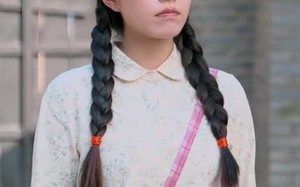 《穿成八零团宠，下乡后我带全家狂立功！（132集）》免费短剧全集看不停