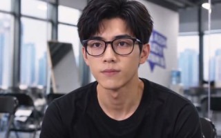 《十年之开局一首天后燃爆全场》（94集）免费看短剧全集来袭