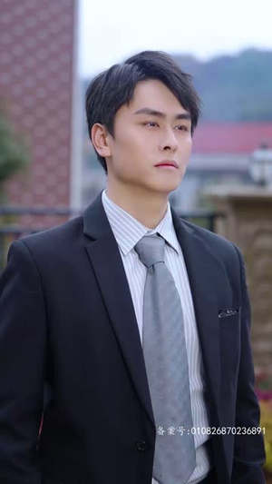 我真的只想当纨绔(对不起,本少高高在下) 我真的只想当纨绔(对不起,本少高高在下)全剧看到大结局