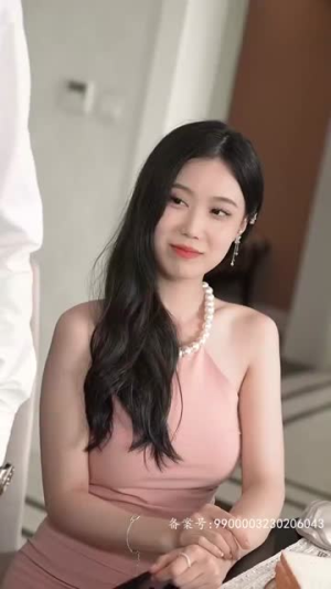 总裁夫人的双面身份(79集) 总裁夫人的双面身份(79集)最火短剧热播中