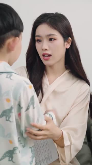 谋妻入局:总裁深夜来访(108集) 谋妻入局:总裁深夜来访(108集)河马免费短剧