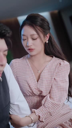 亲亲小甜妻(30集) 亲亲小甜妻(30集)看精彩短剧