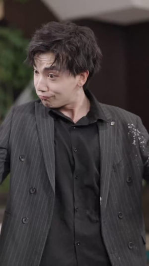 完蛋,我被她们包围了(82集) 完蛋,我被她们包围了(82集)番茄短剧免费看