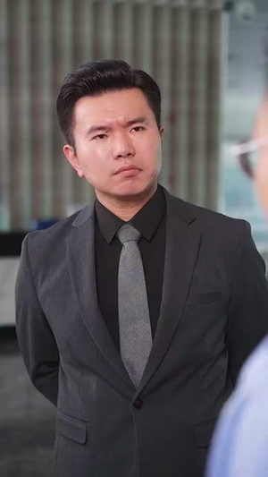 开局抽奖被姐姐们宠上天  (80集) 开局抽奖被姐姐们宠上天  (80集)第二季