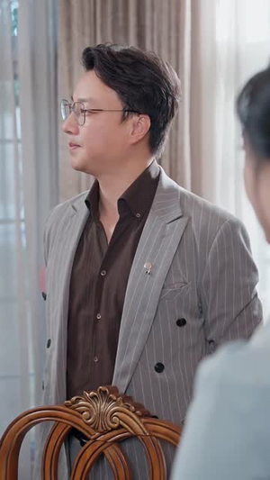当山河四省高三生成为京市真千金 (66集) 当山河四省高三生成为京市真千金 (66集)免费短剧看不停