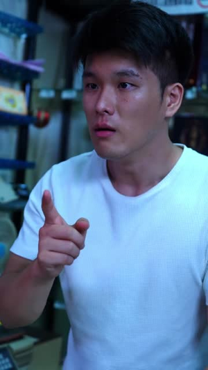 81号便利店(32集) 81号便利店(32集)短剧在线观看