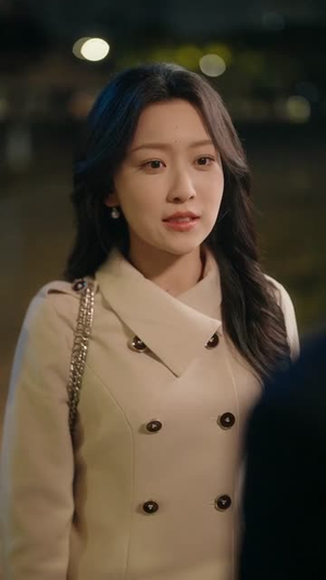 她自万丈荣光（75集）剧情简介