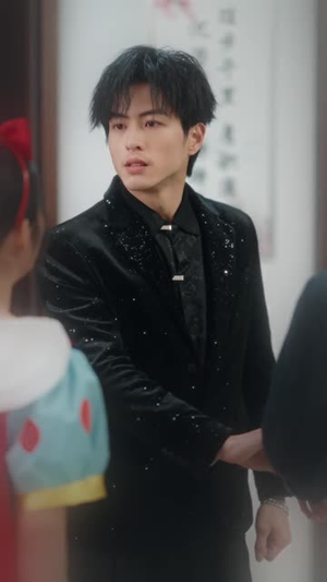 她藏起了倾城貌（60集）热门短剧抢先