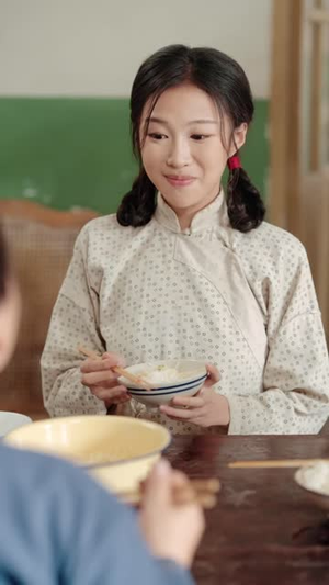穿越1960:携妻温饱有余粮(80集) 穿越1960:携妻温饱有余粮(80集)免费短剧合集