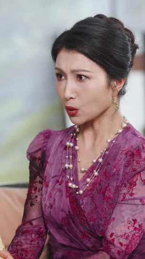 正在搬砖,被宋小姐拉去闪婚了(80集) 正在搬砖,被宋小姐拉去闪婚了(80集)熬夜追短剧
