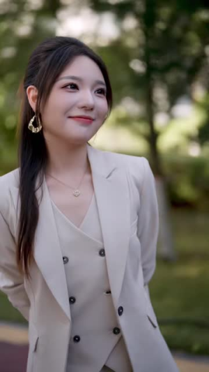 他为转学生改志愿那天，我独美（57集）独家资源免费看