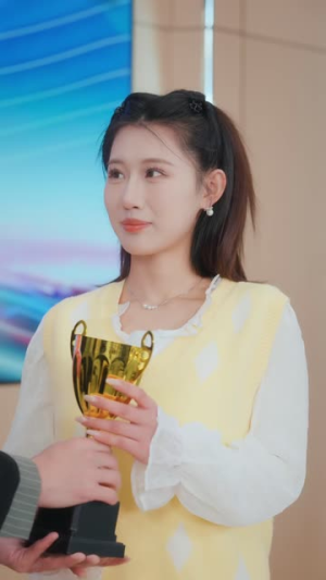 好兄弟竟是清冷校花（76集）一起追生活短剧