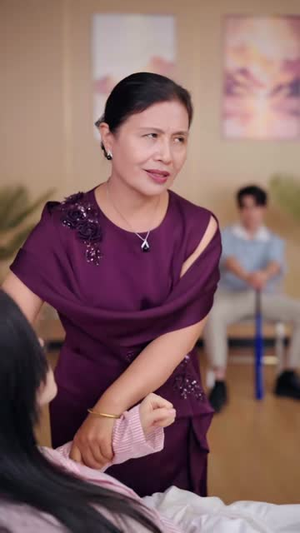 情错八载,我携子重启人生(64集) 情错八载,我携子重启人生(64集)夸克网盘观看