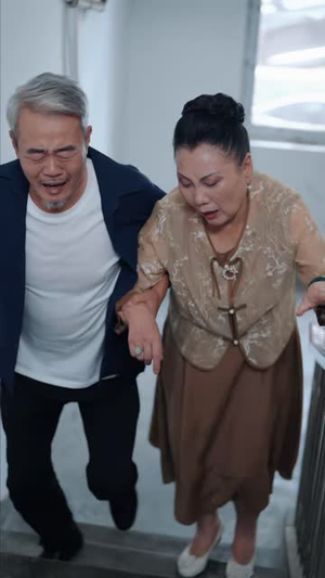 我成全弟媳孝心,她却后悔了(58 集) 我成全弟媳孝心,她却后悔了(58 集)红果免费短剧
