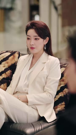 离婚撤资,清醒沈总又美又飒(93 集) 离婚撤资,清醒沈总又美又飒(93 集)分享好看的短剧